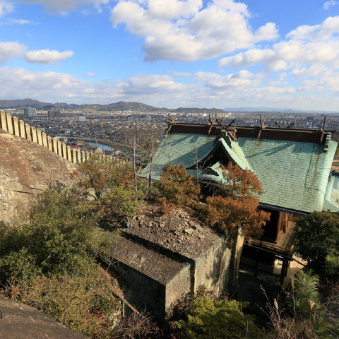 「生石神社・石の宝殿」の外観